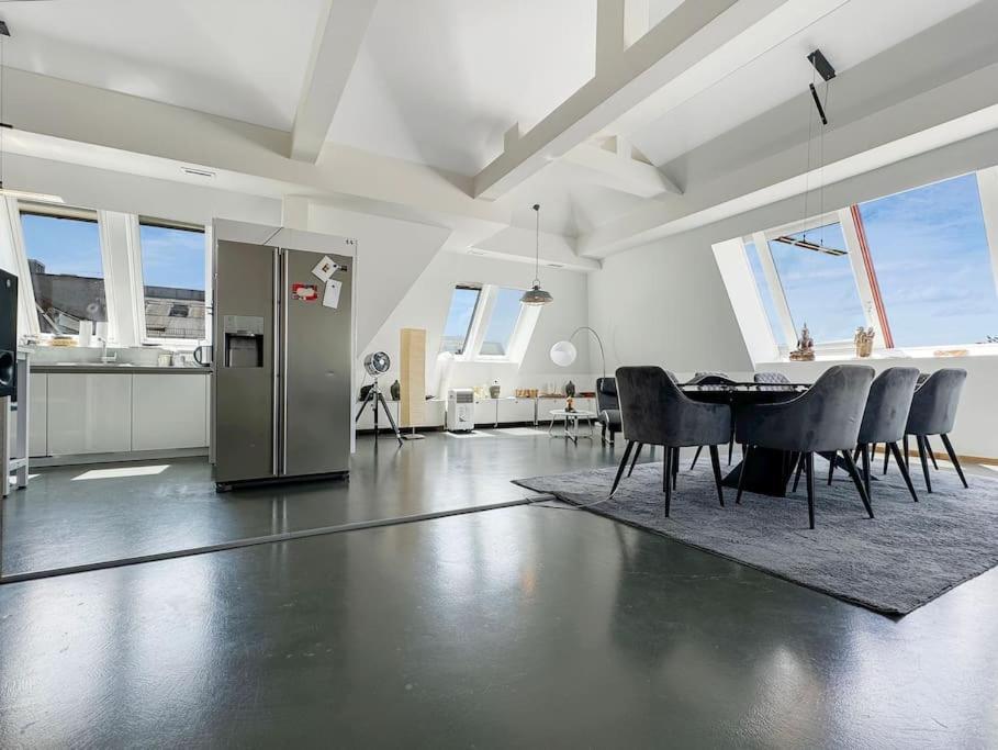 6 Zimmer Maisonette-Penthouse Pool Dachterrasse Luxus มิวนิก ภายนอก รูปภาพ