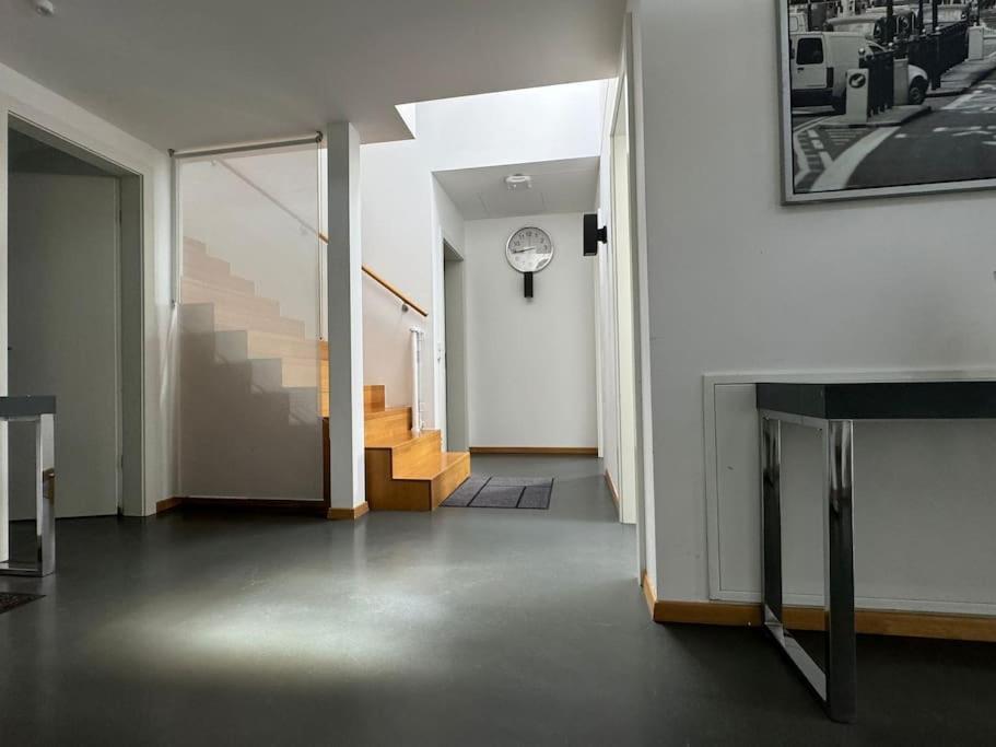 6 Zimmer Maisonette-Penthouse Pool Dachterrasse Luxus มิวนิก ภายนอก รูปภาพ